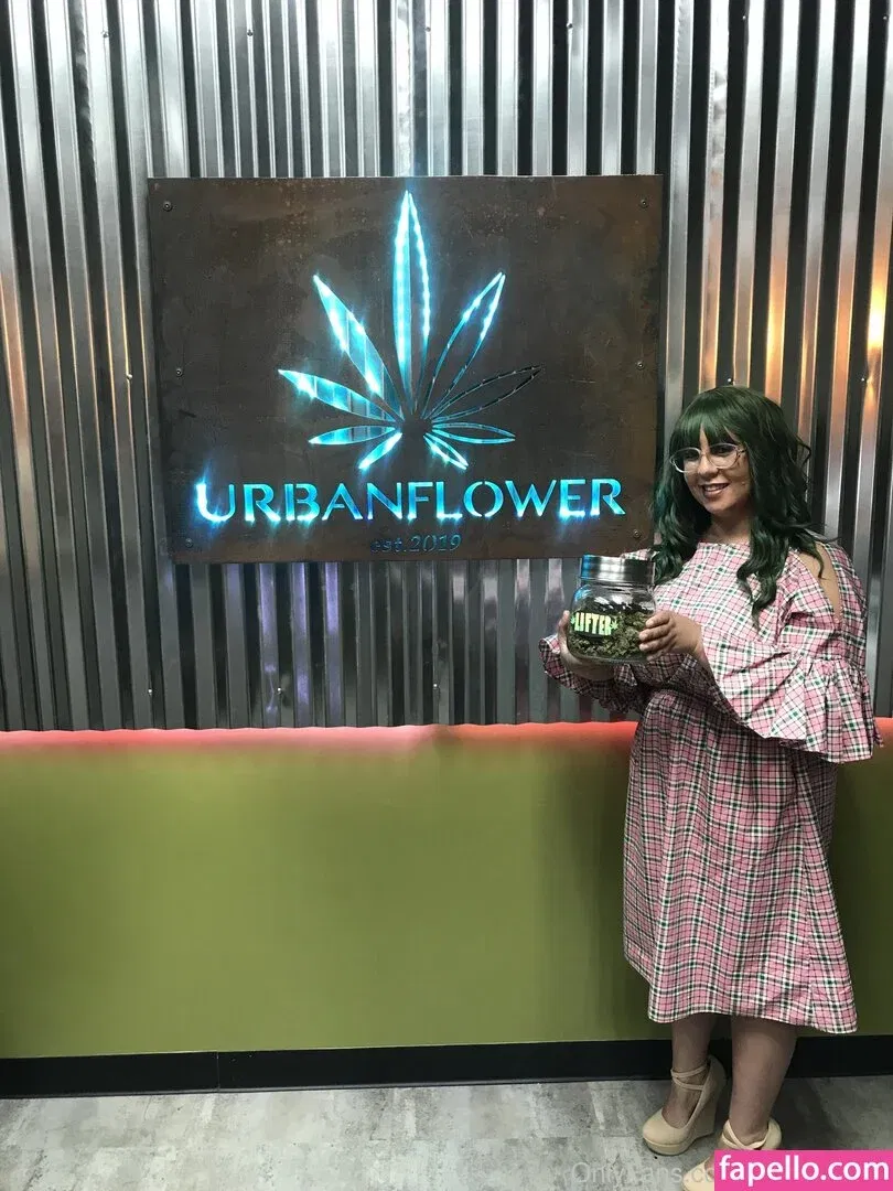 paisleehaze Onlyfans Photo Gallery 