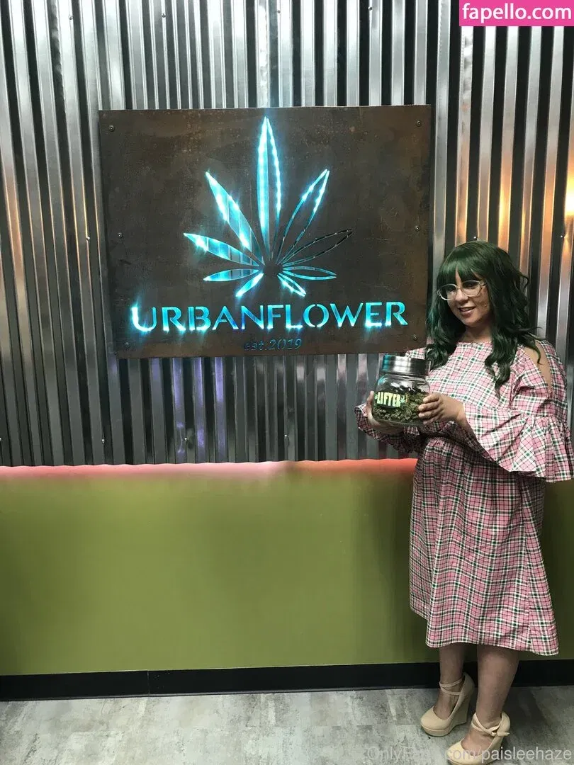 paisleehaze Onlyfans Photo Gallery 