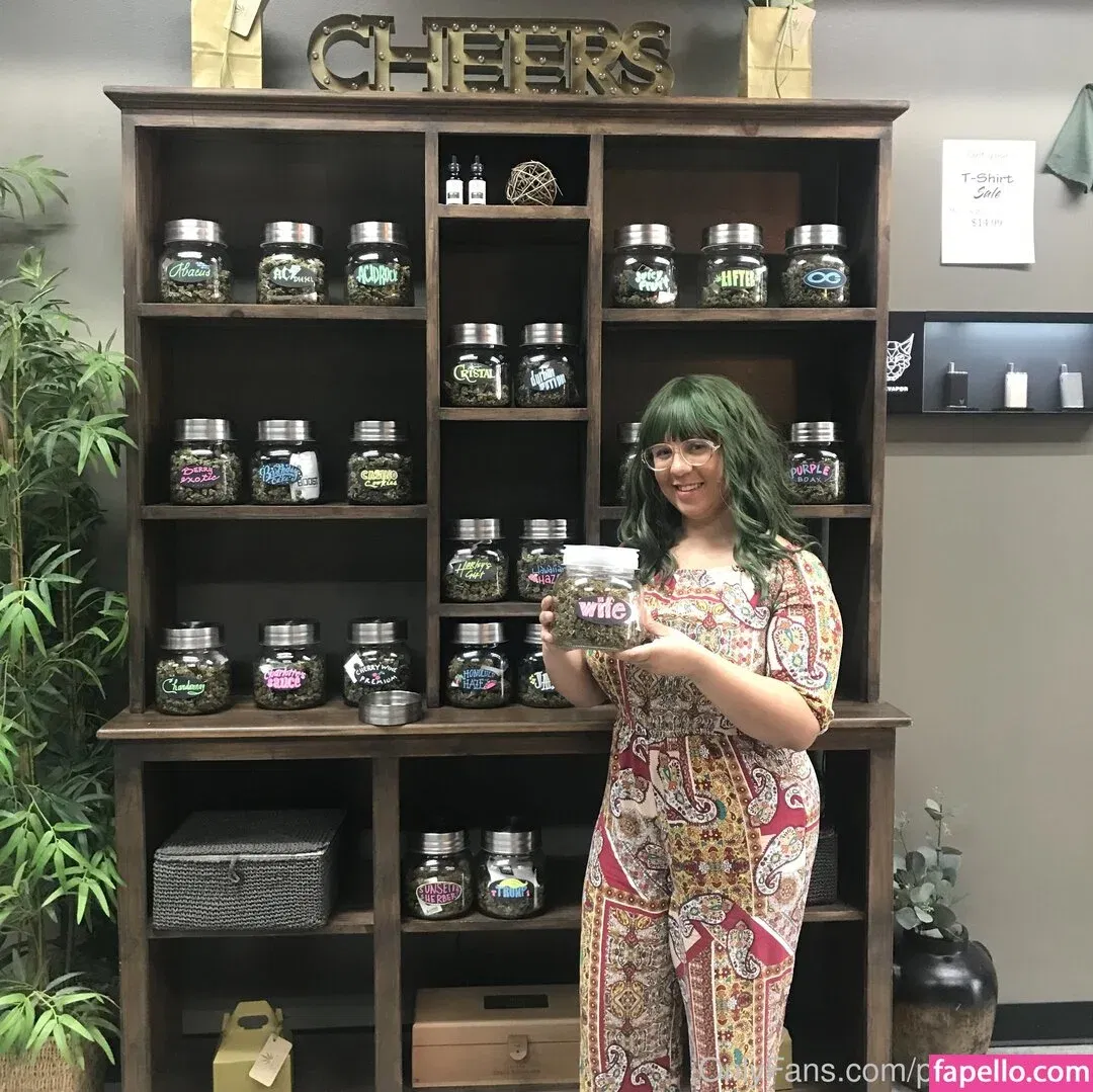 paisleehaze Onlyfans Photo Gallery 