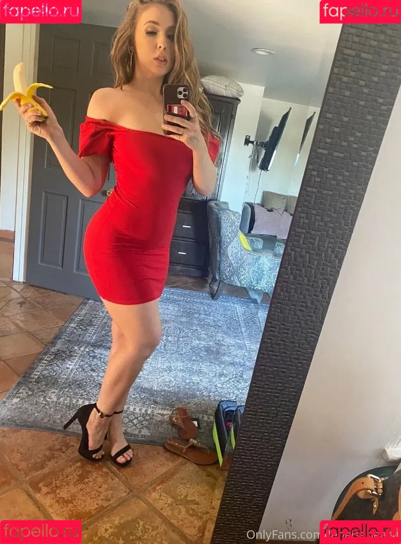 Lena Paul Onlyfans Photo Gallery 