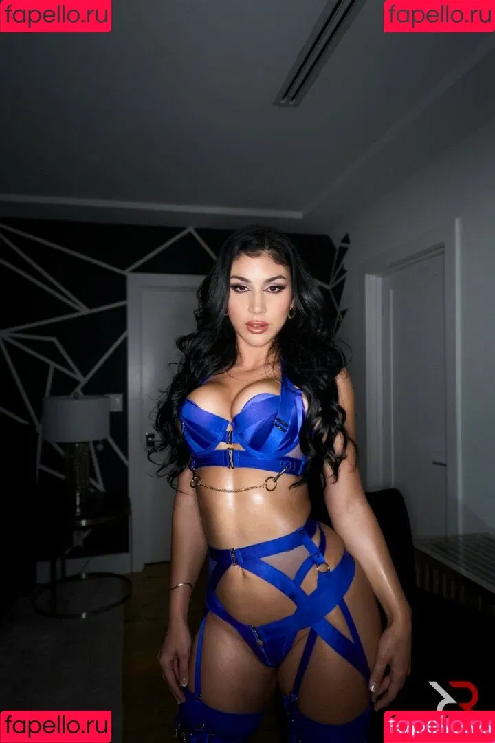 Lena Paul Onlyfans Photo Gallery 