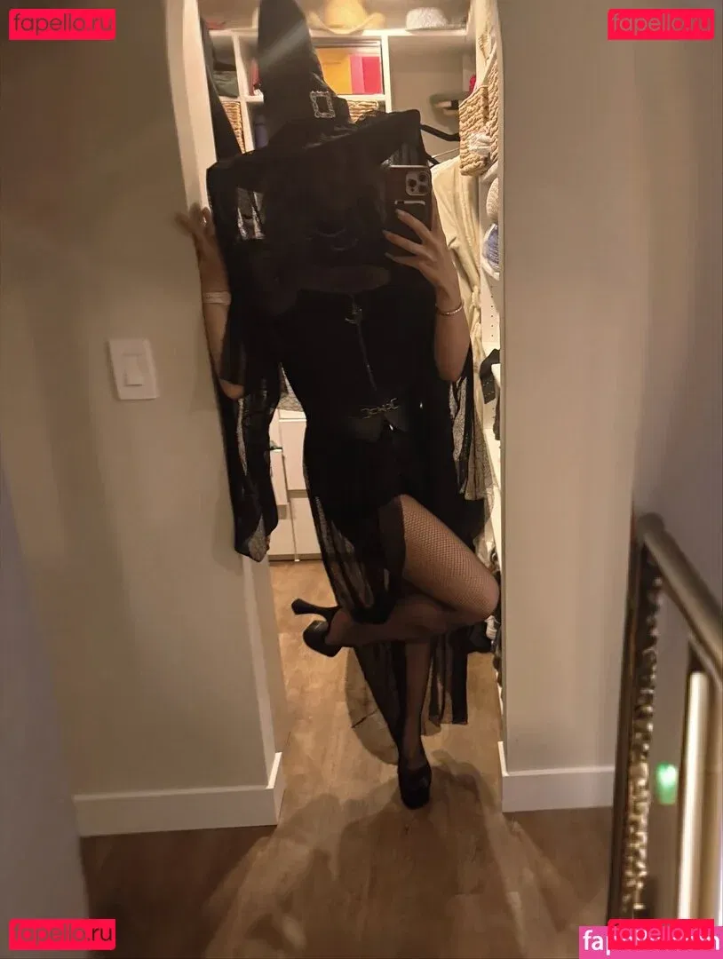 Lena Paul Onlyfans Photo Gallery 