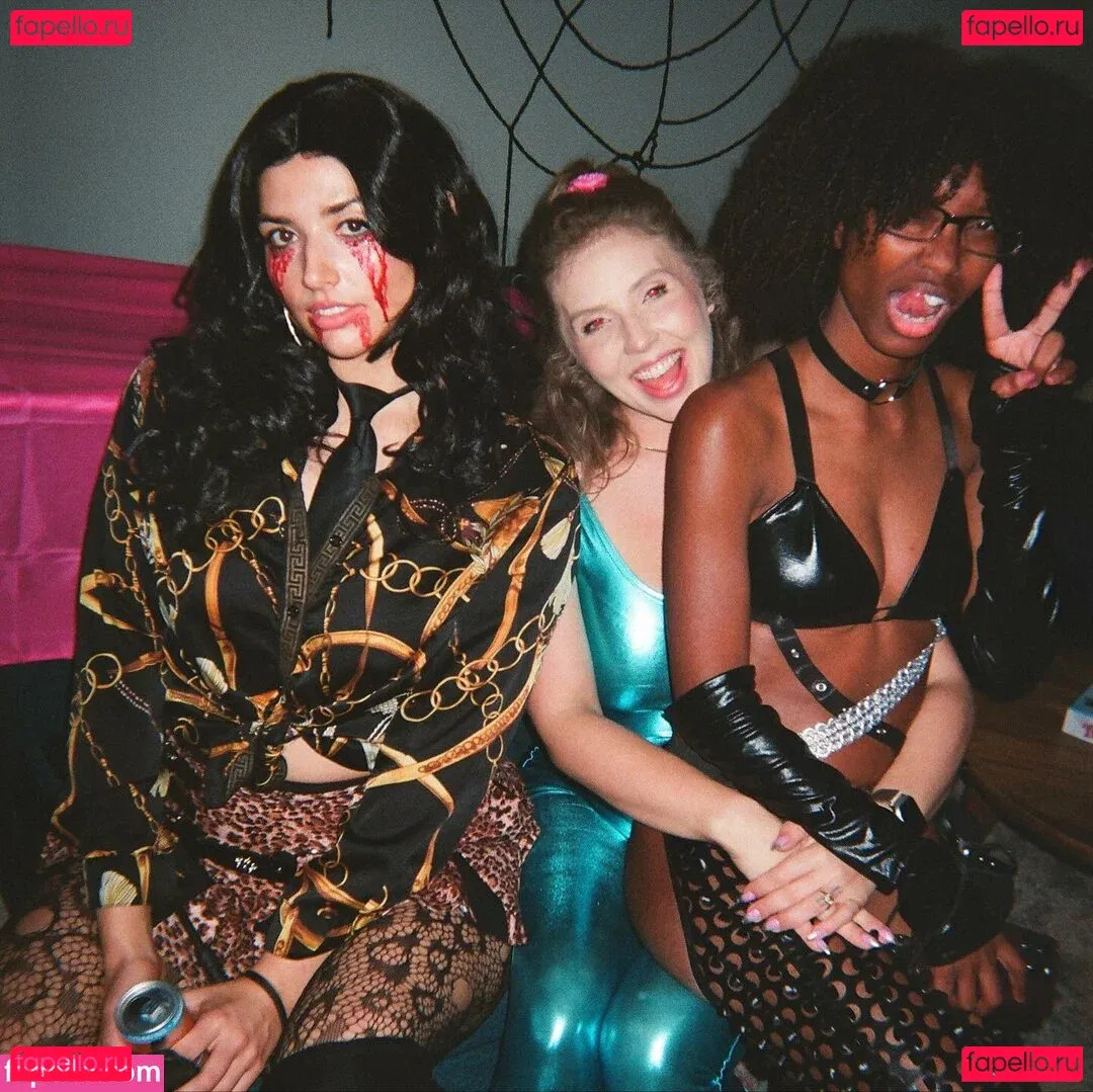 Lena Paul Onlyfans Photo Gallery 