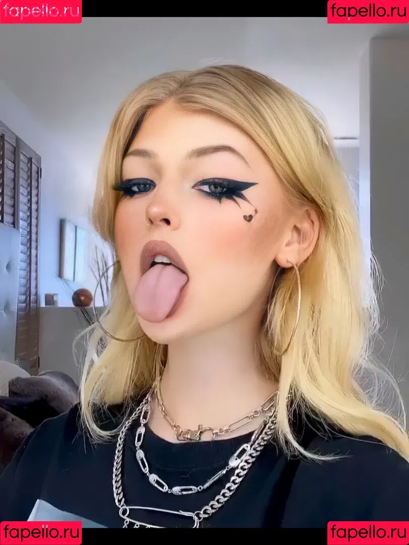 Loren Gray Onlyfans Photo Gallery 
