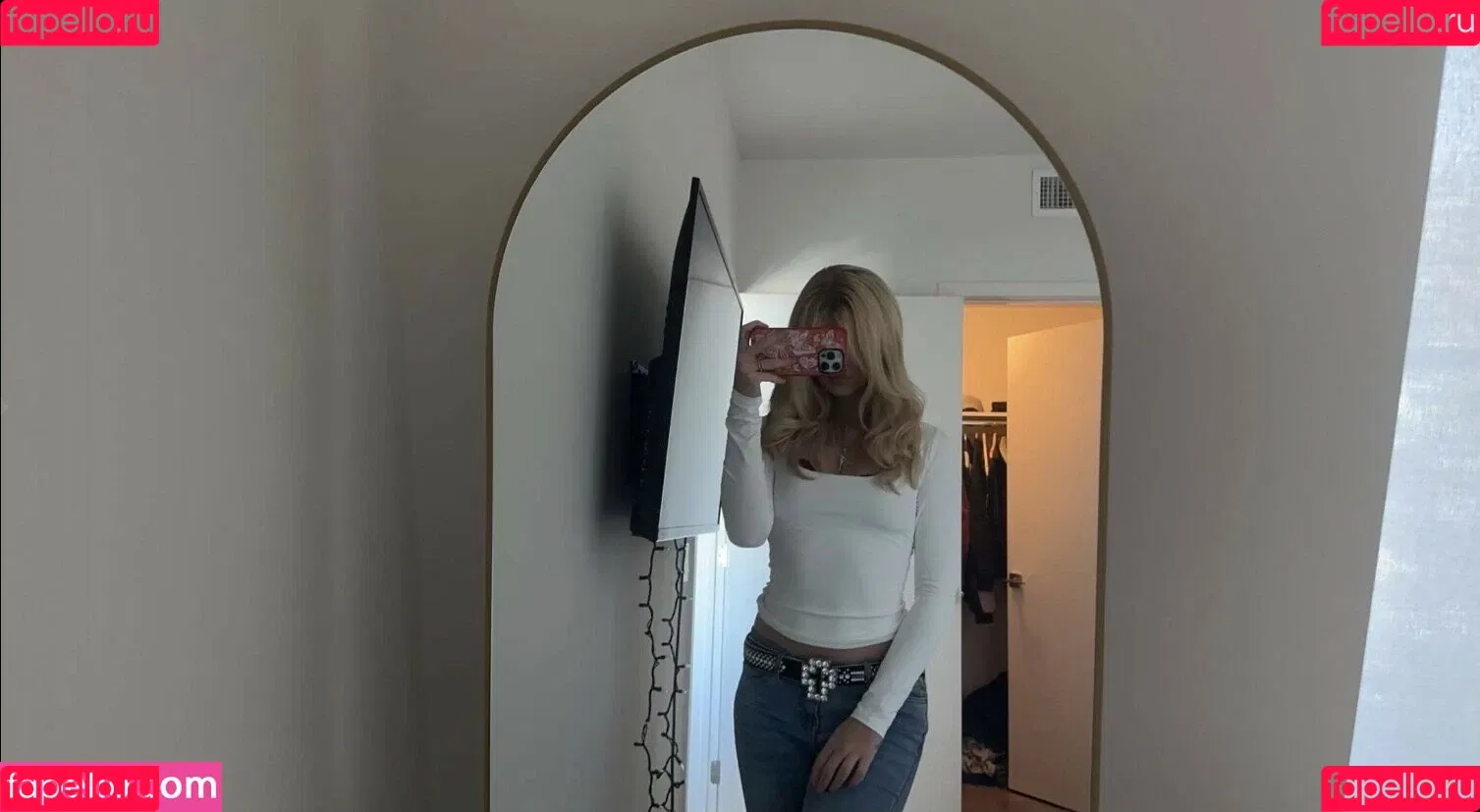 Loren Gray Onlyfans Photo Gallery 