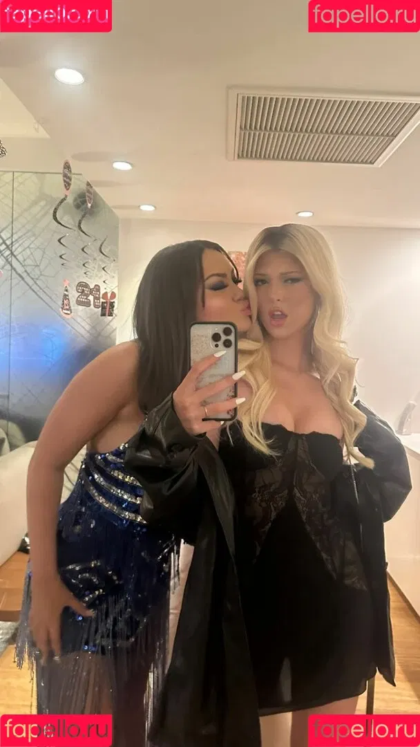 Loren Gray Onlyfans Photo Gallery 