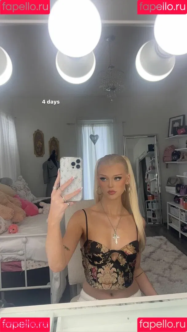 Loren Gray Onlyfans Photo Gallery 