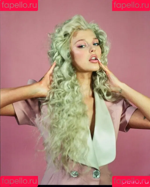 Loren Gray Onlyfans Photo Gallery 
