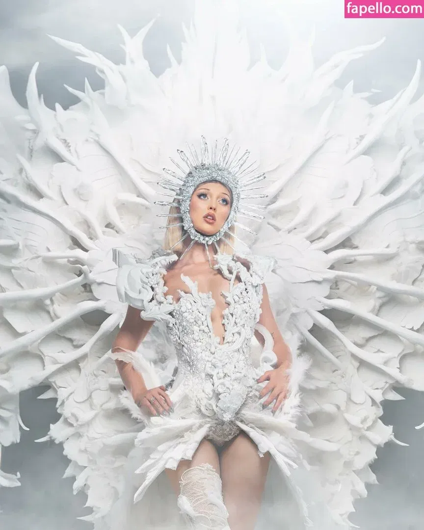 Loren Gray Onlyfans Photo Gallery 