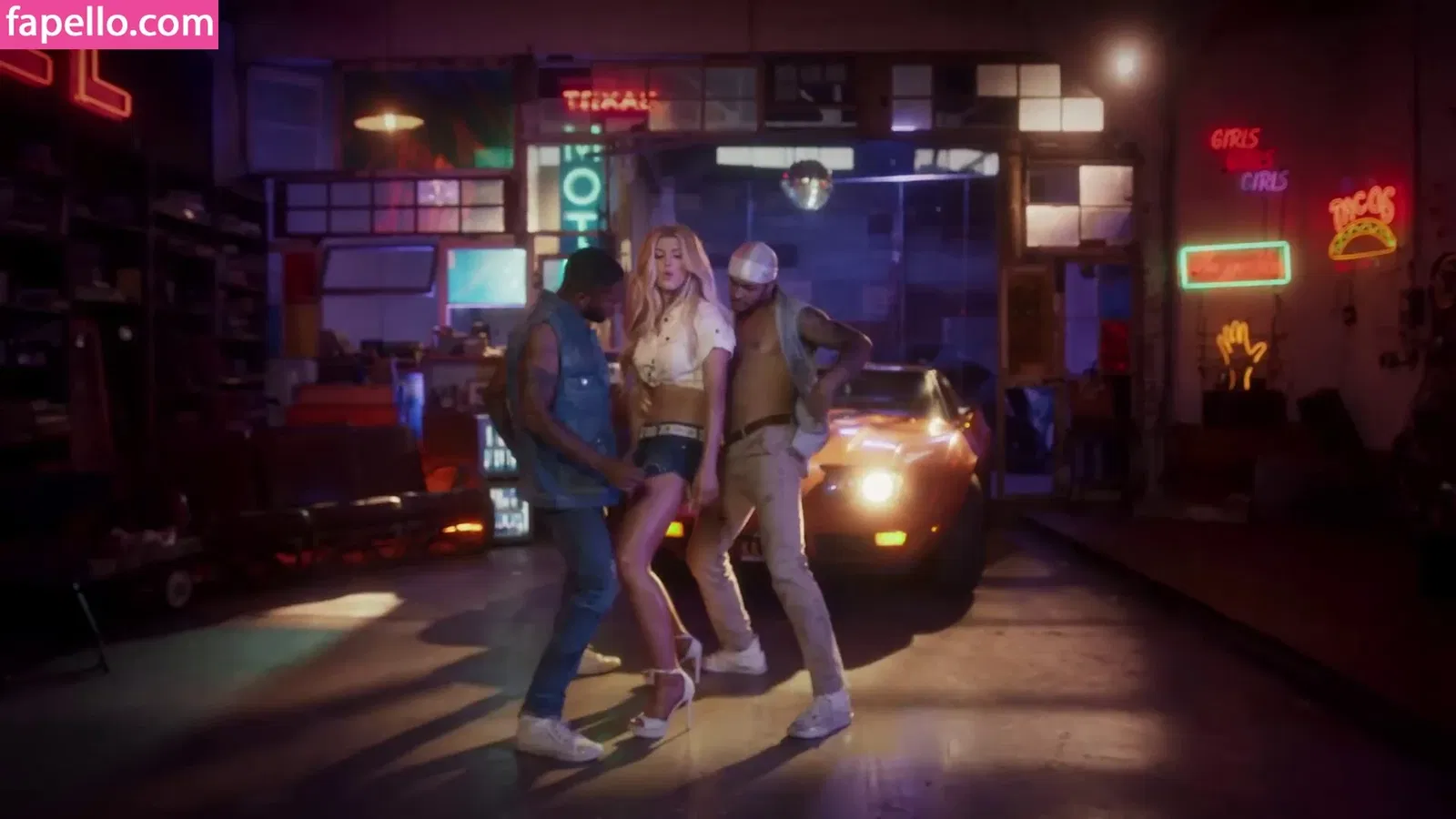 Loren Gray Onlyfans Photo Gallery 