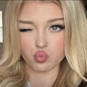 Loren Gray Onlyfans Photo Gallery 