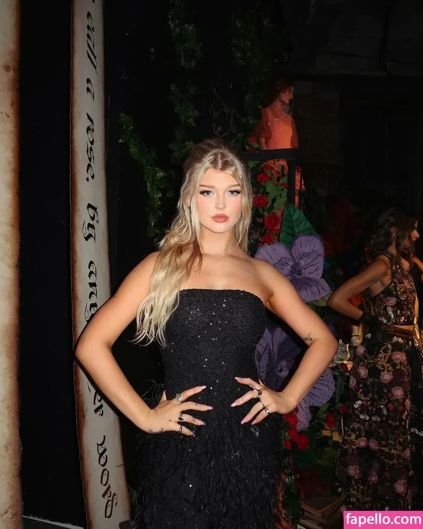 Loren Gray Onlyfans Photo Gallery 