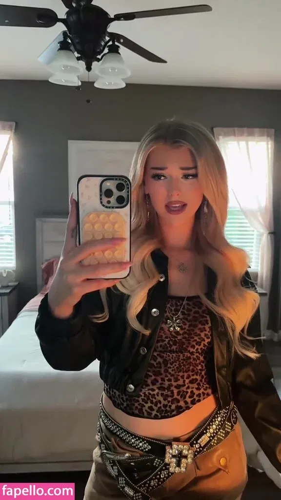 Loren Gray Onlyfans Photo Gallery 