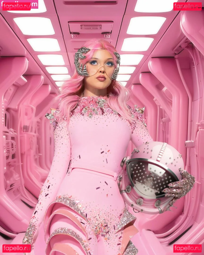 Loren Gray Onlyfans Photo Gallery 