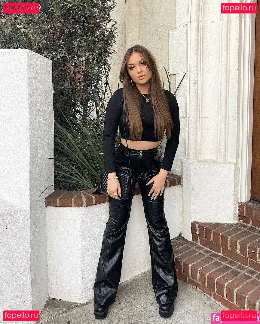 Loren Gray Onlyfans Photo Gallery 