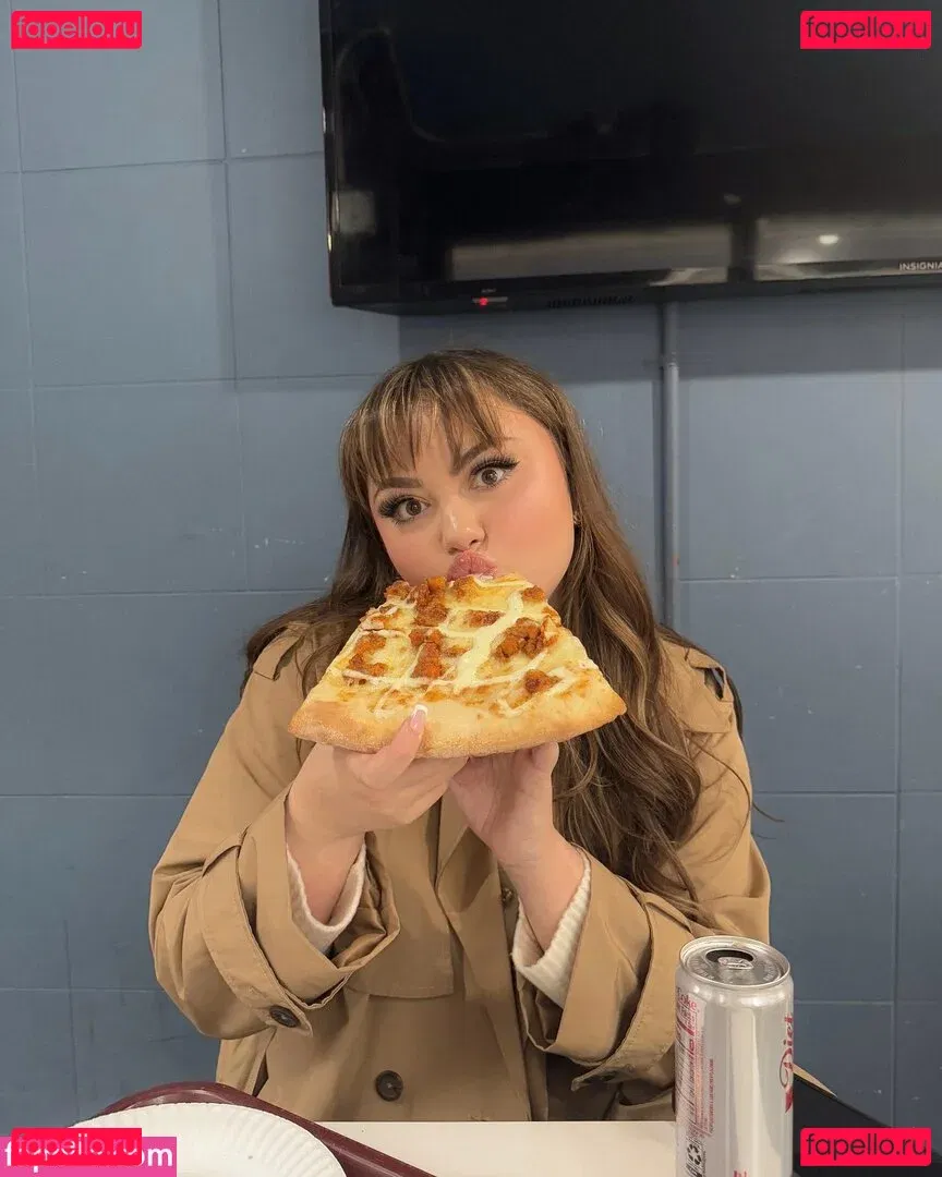 Loren Gray Onlyfans Photo Gallery 