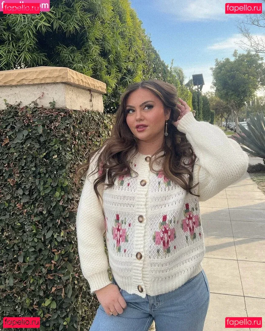 Loren Gray Onlyfans Photo Gallery 