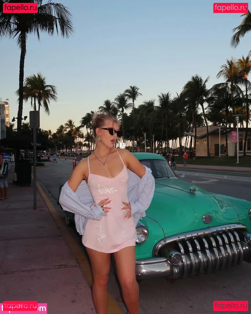 Loren Gray Onlyfans Photo Gallery 