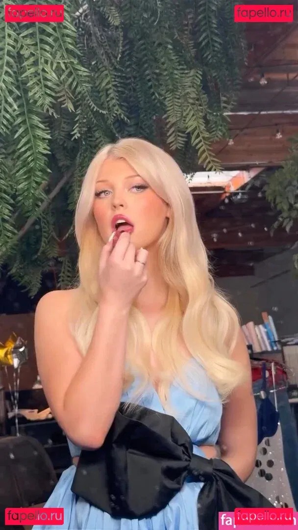 Loren Gray Onlyfans Photo Gallery 