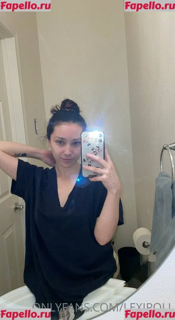 Lexipoll Onlyfans Photo Gallery 