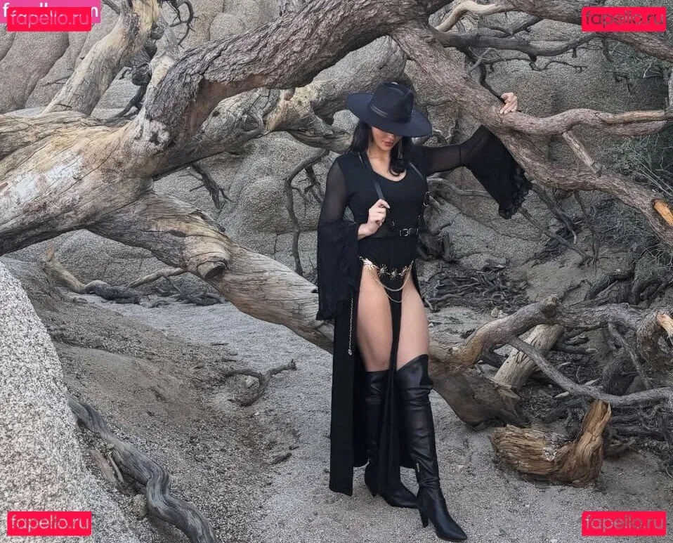 Lexipoll Onlyfans Photo Gallery 