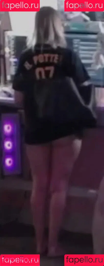 emilycc Onlyfans Photo Gallery 