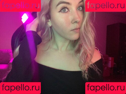 emilycc Onlyfans Photo Gallery 