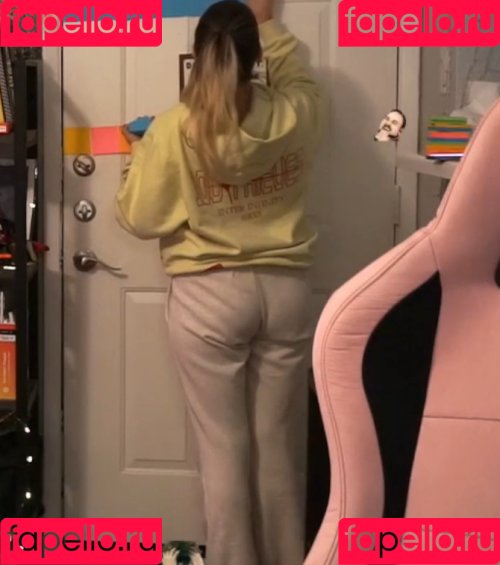 emilycc Onlyfans Photo Gallery 