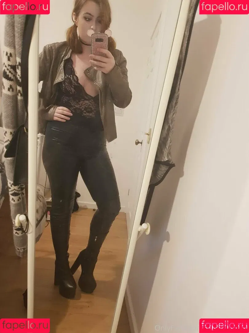 kittymisfituk Onlyfans Photo Gallery 