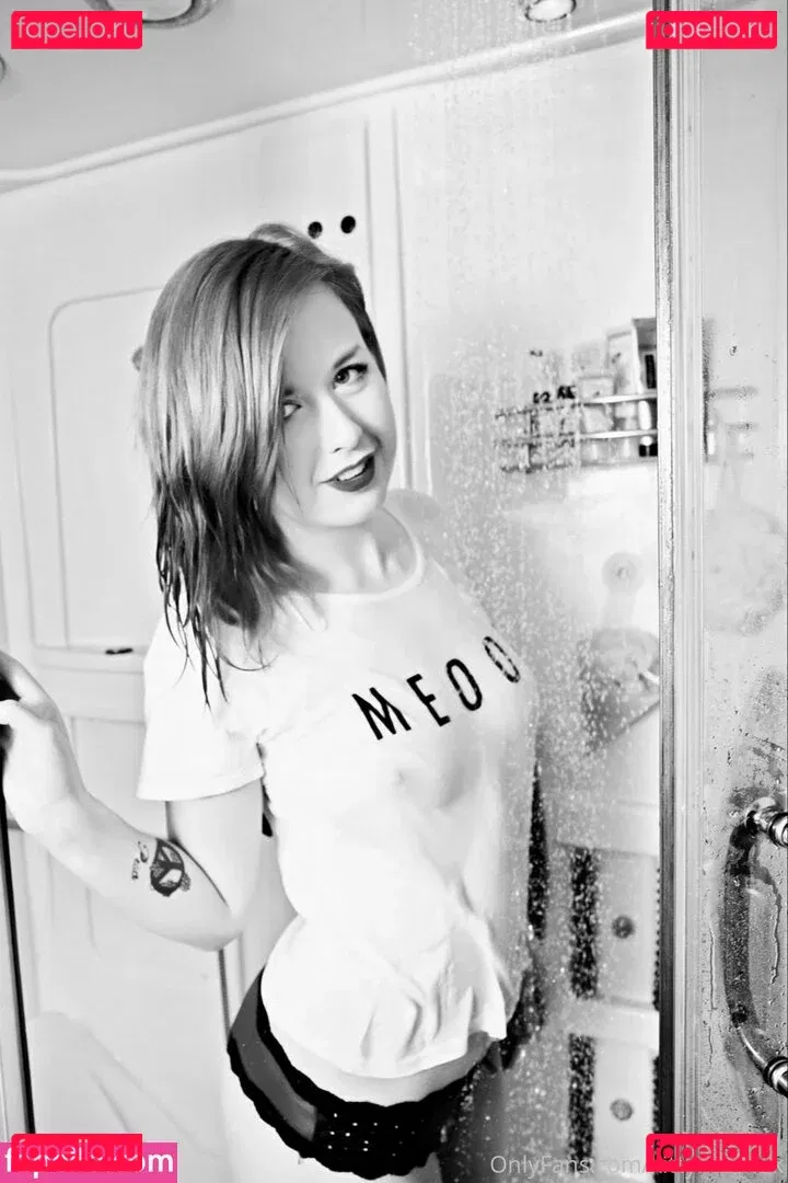 kittymisfituk Onlyfans Photo Gallery 