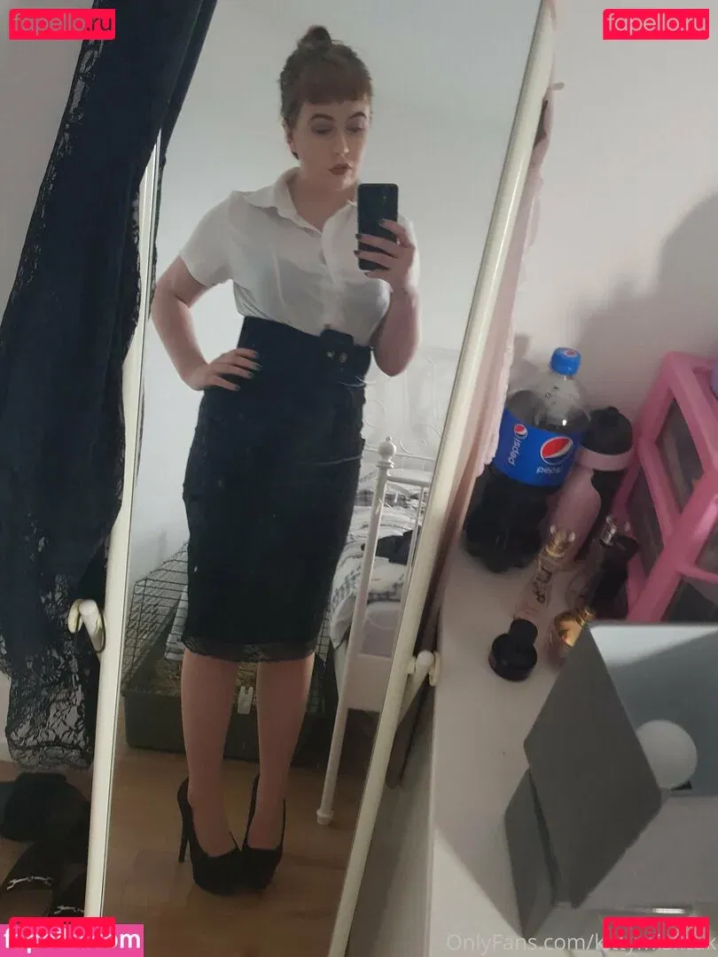 kittymisfituk Onlyfans Photo Gallery 