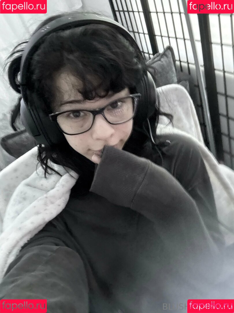 blushymallow Onlyfans Photo Gallery 