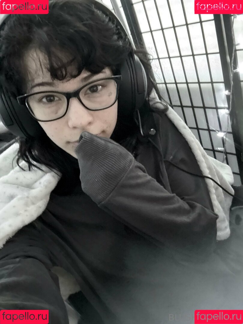 blushymallow Onlyfans Photo Gallery 