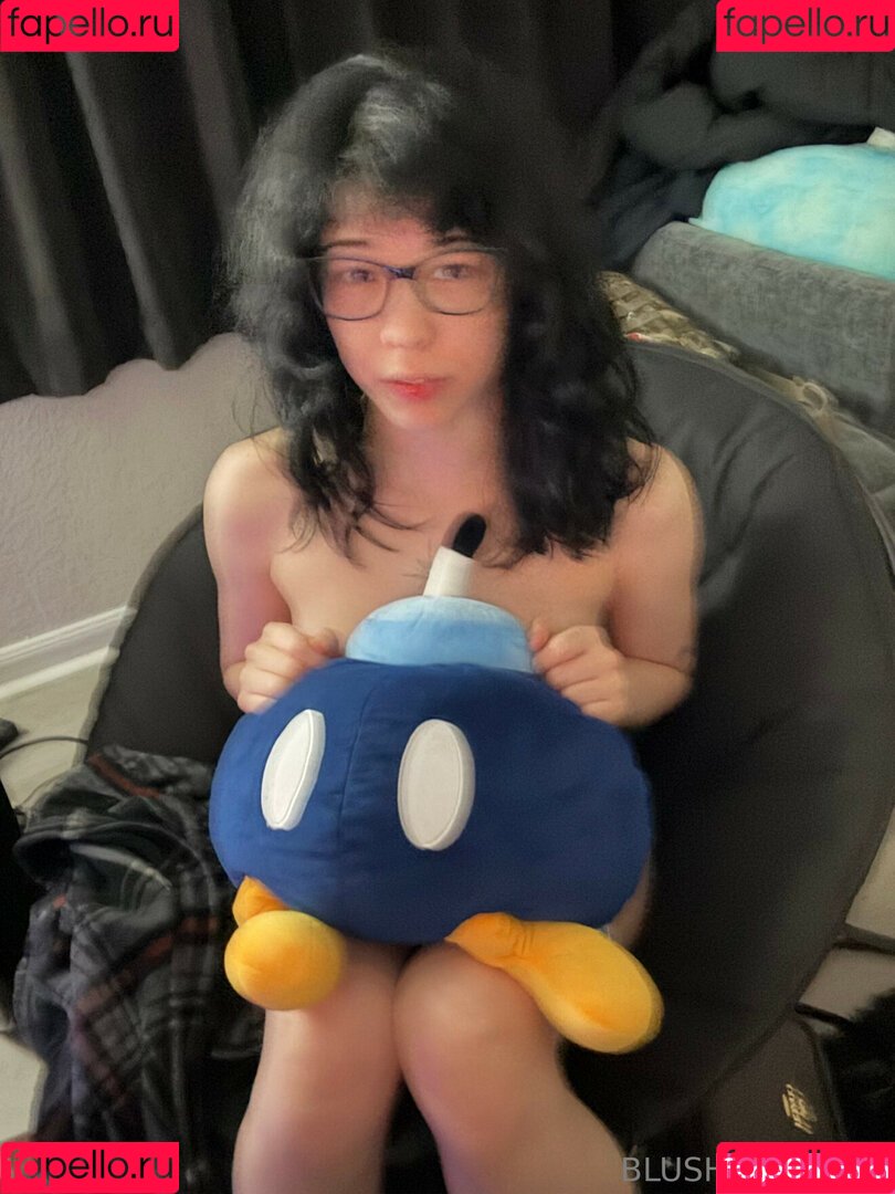 blushymallow Onlyfans Photo Gallery 