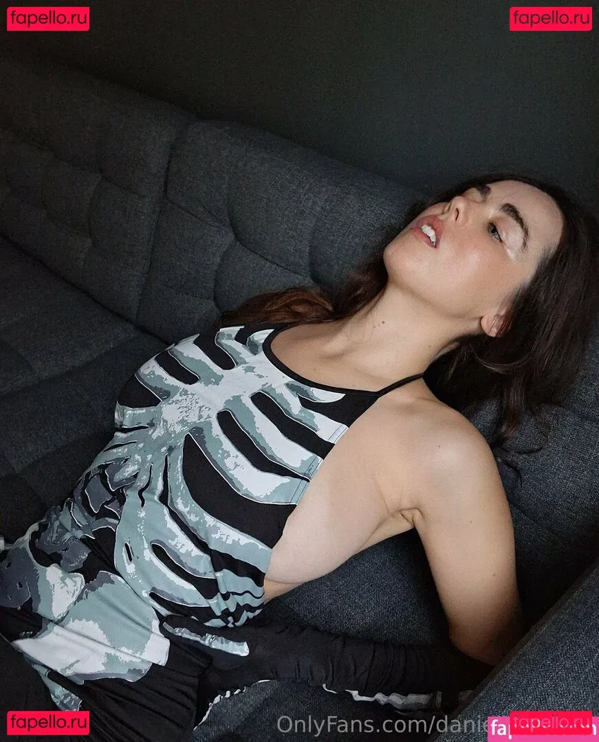 danielleksharp Onlyfans Photo Gallery 