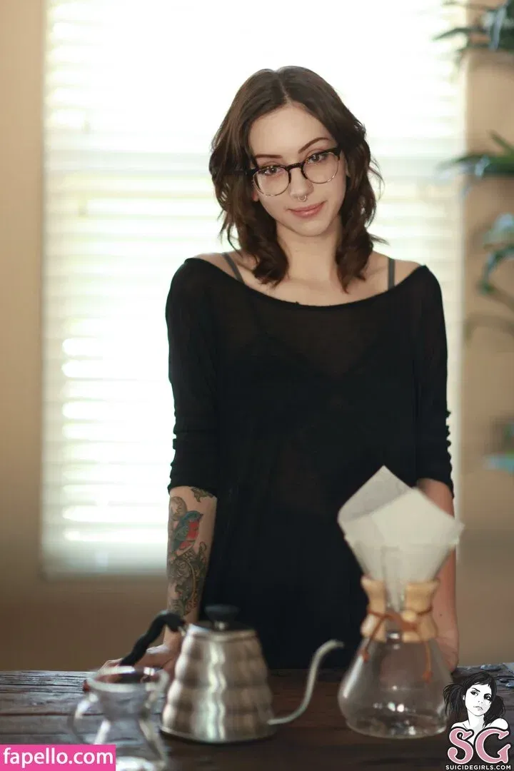 Feryn Suicide Onlyfans Photo Gallery 