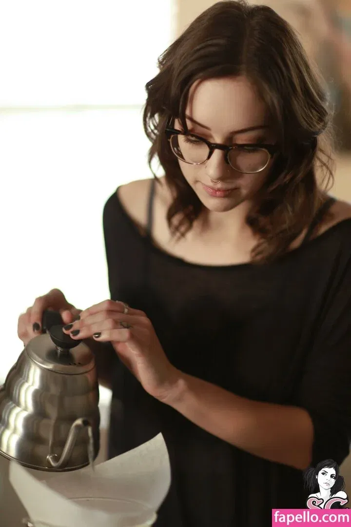 Feryn Suicide Onlyfans Photo Gallery 