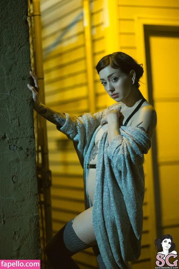 Feryn Suicide Onlyfans Photo Gallery 