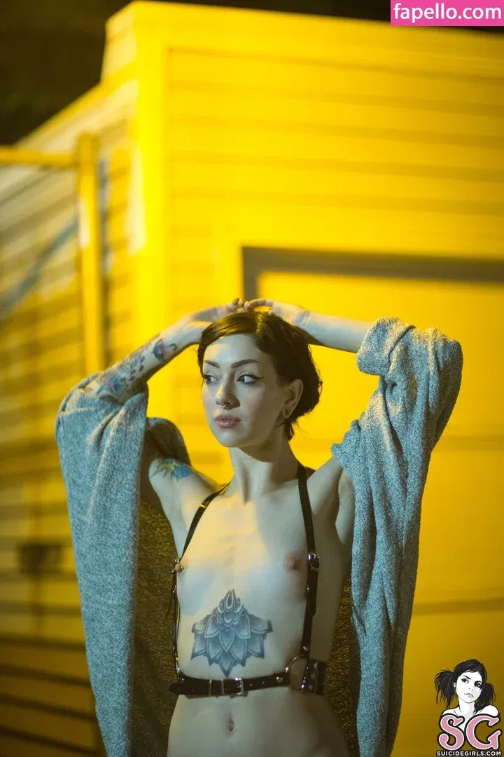 Feryn Suicide Onlyfans Photo Gallery 