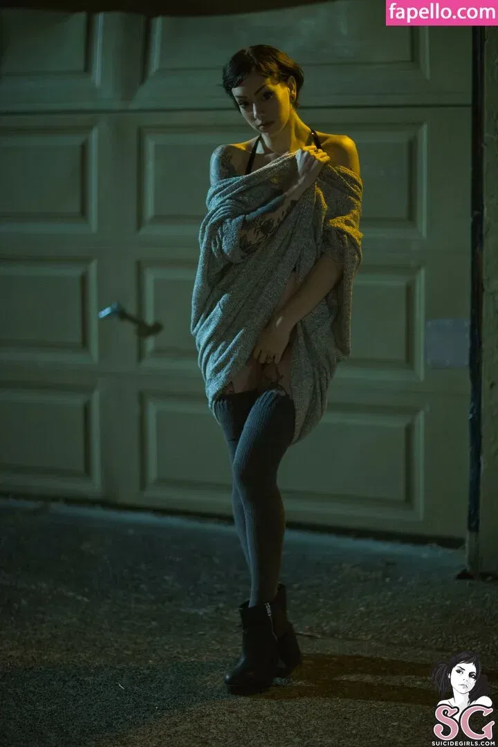 Feryn Suicide Onlyfans Photo Gallery 