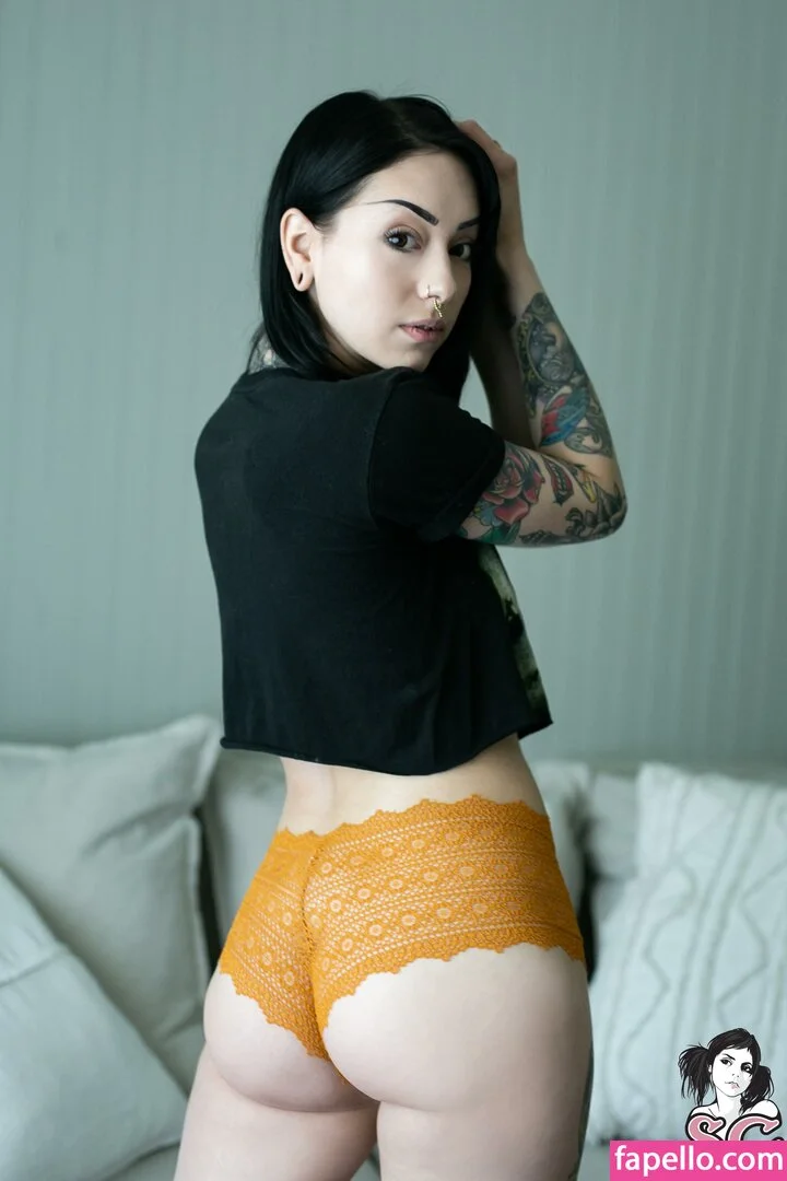 Feryn Suicide Onlyfans Photo Gallery 