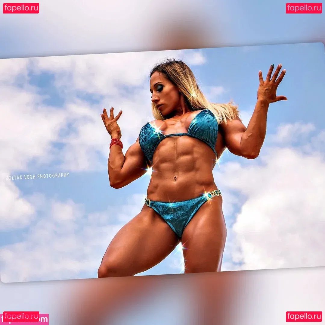 Reni Gendur Onlyfans Photo Gallery 