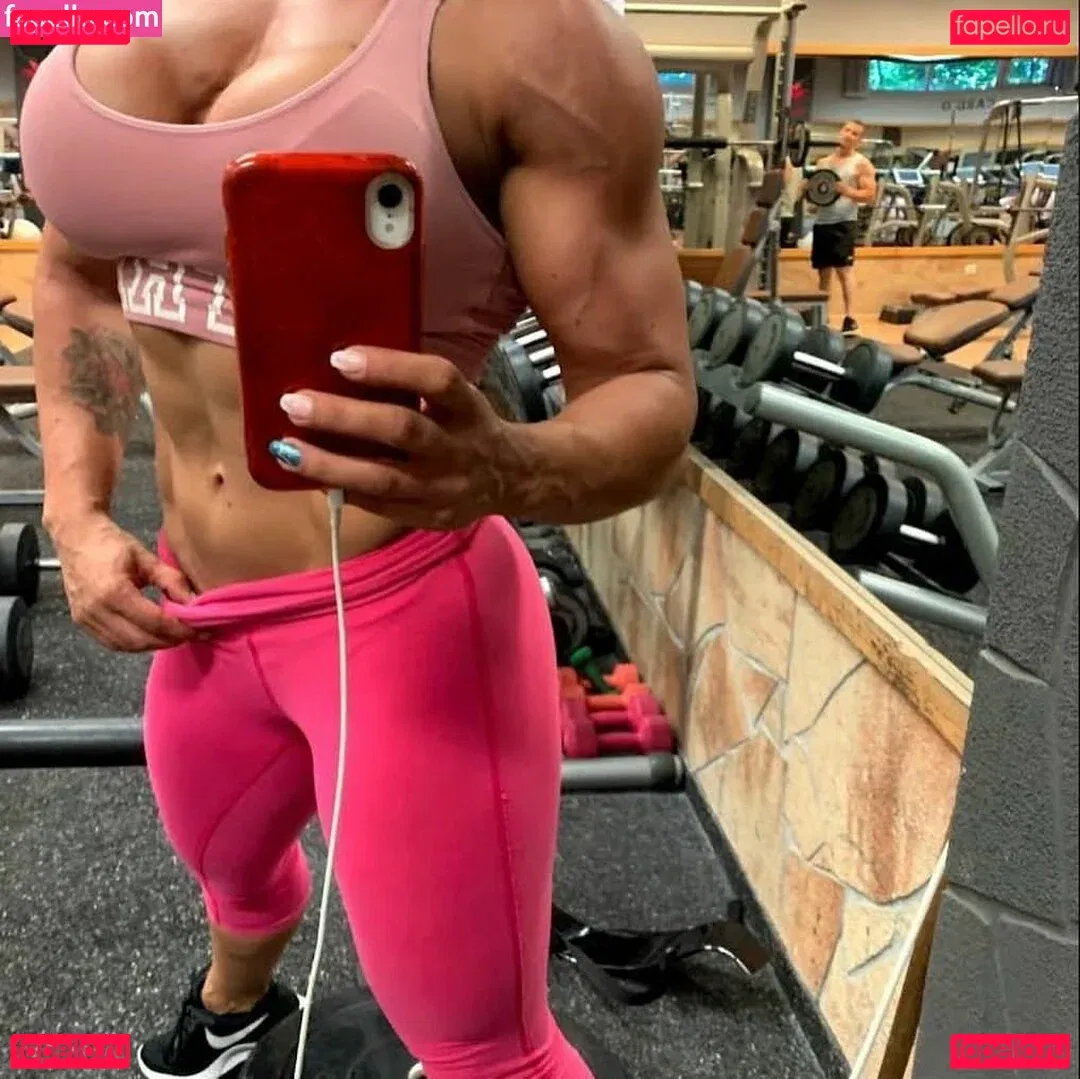 Reni Gendur Onlyfans Photo Gallery 