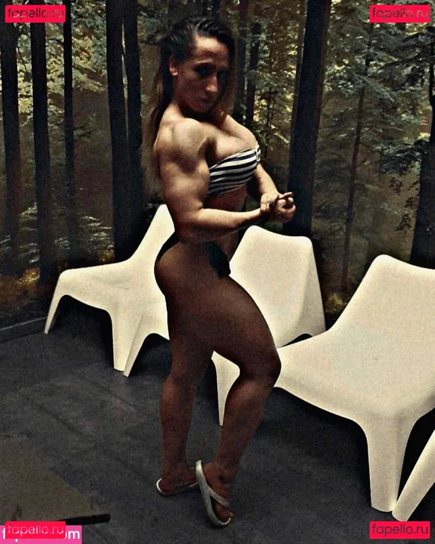 Reni Gendur Onlyfans Photo Gallery 