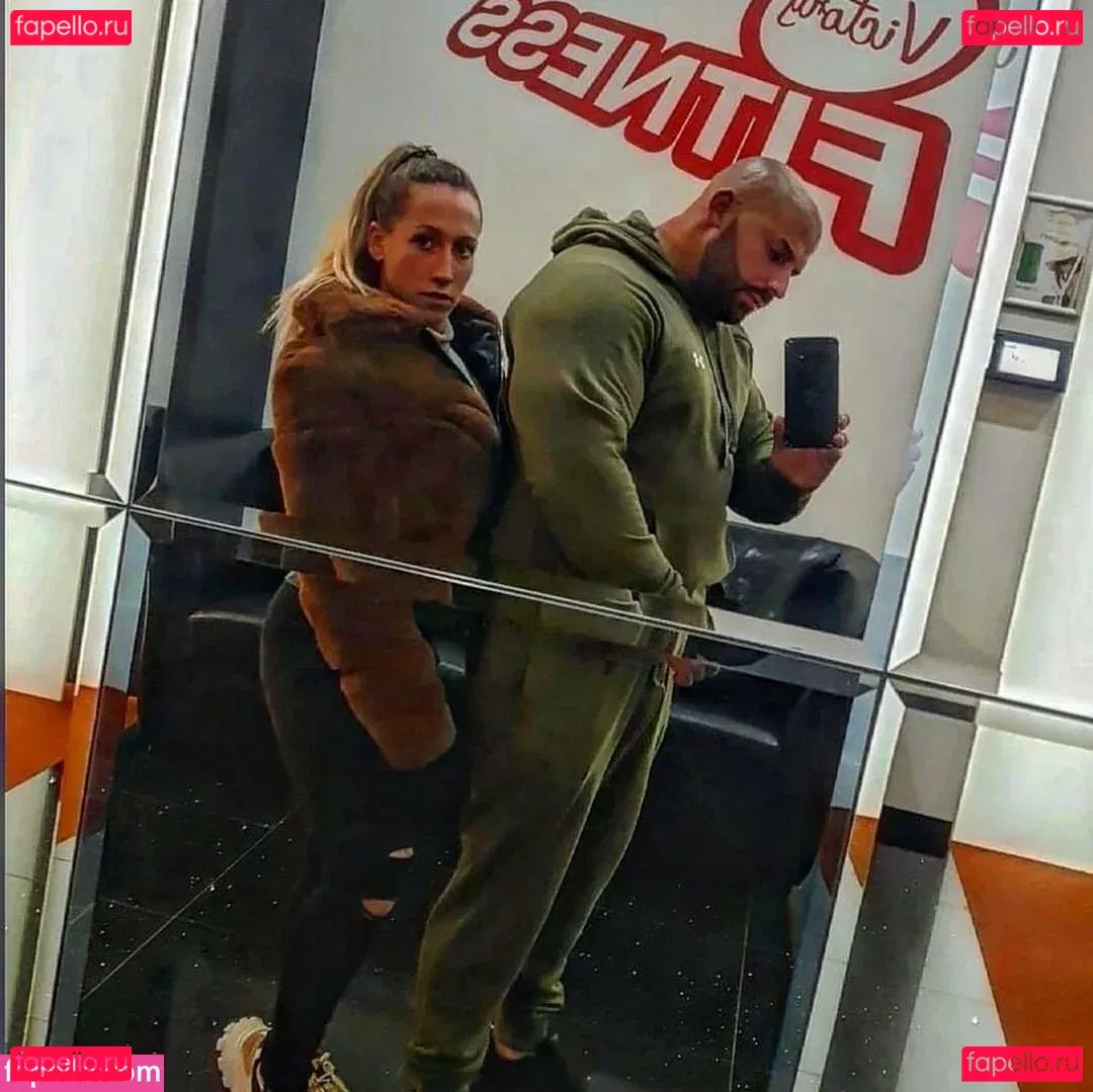 Reni Gendur Onlyfans Photo Gallery 