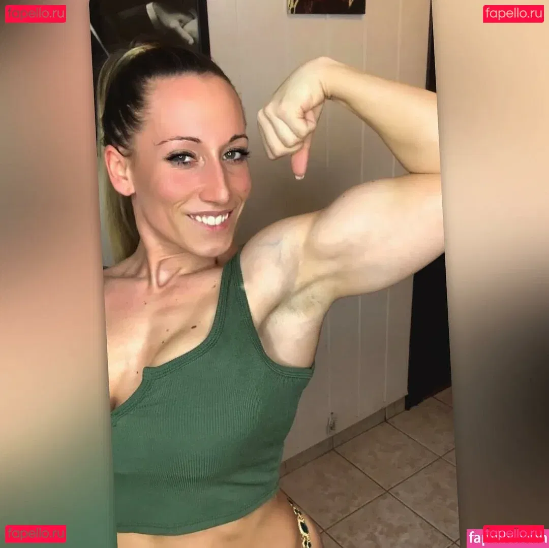 Reni Gendur Onlyfans Photo Gallery 