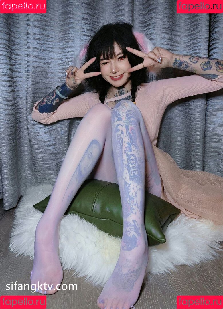 longmaocouple Onlyfans Photo Gallery 