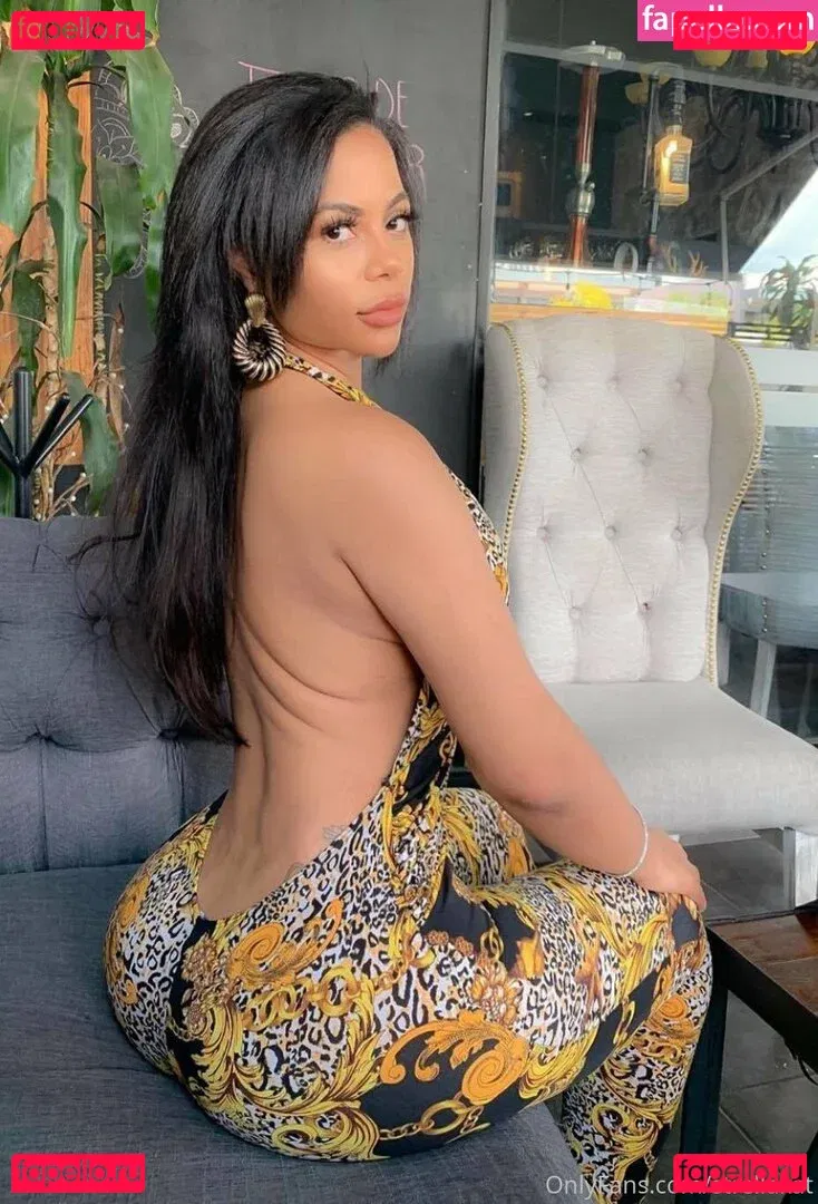 strellakat Onlyfans Photo Gallery 