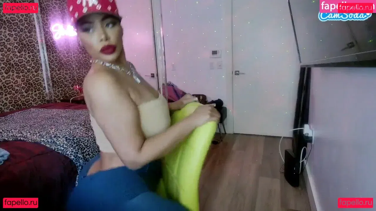 strellakat Onlyfans Photo Gallery 