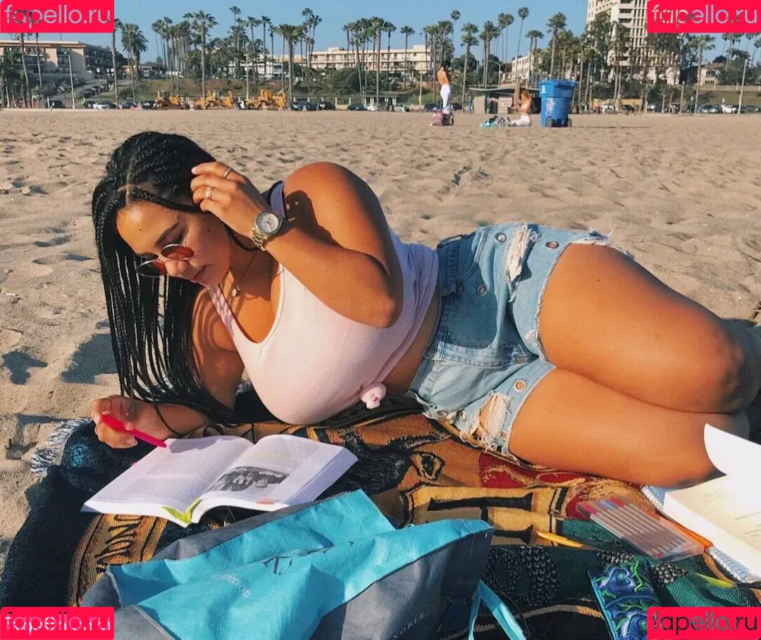 Katelyn Folasade Onlyfans Photo Gallery 